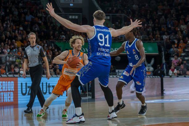 中国男子冰 中国男子冰