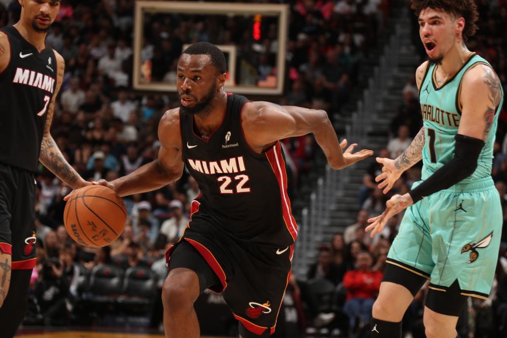 与经济现实 与经济现实