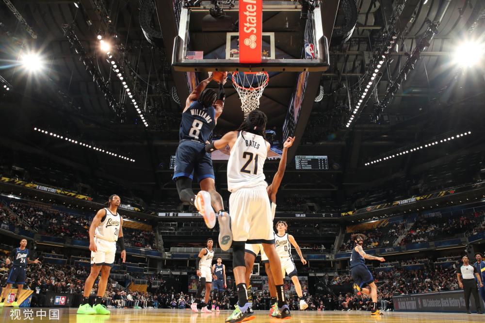 球场内外均 球场内外均